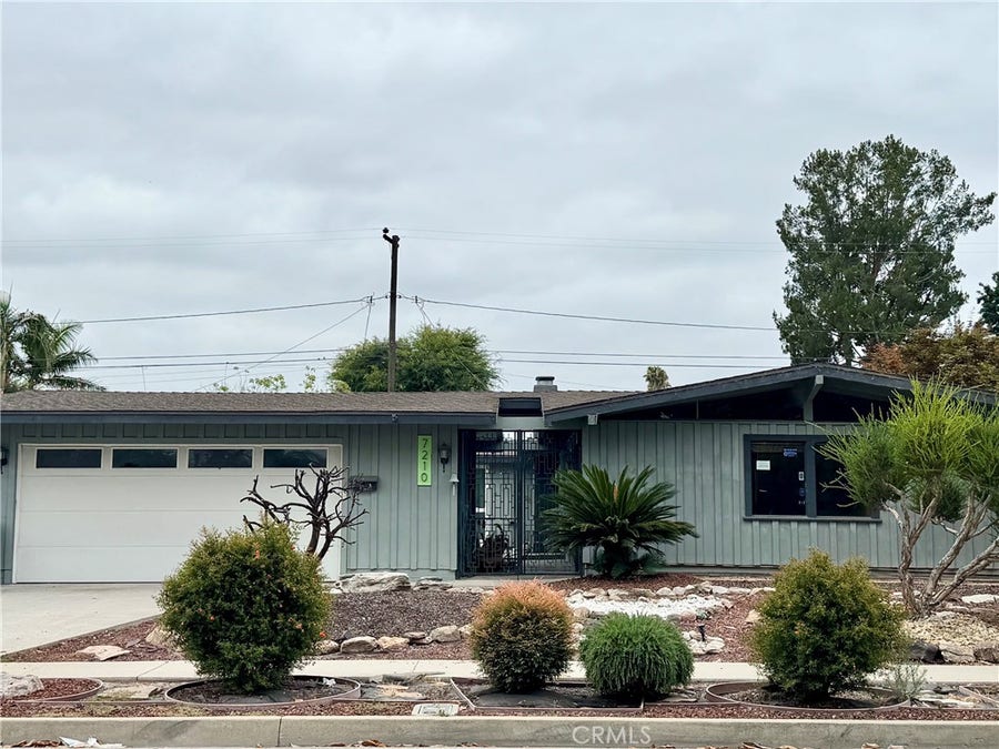 Property photo for 7210 E Mezzanine, Long Beach, CA