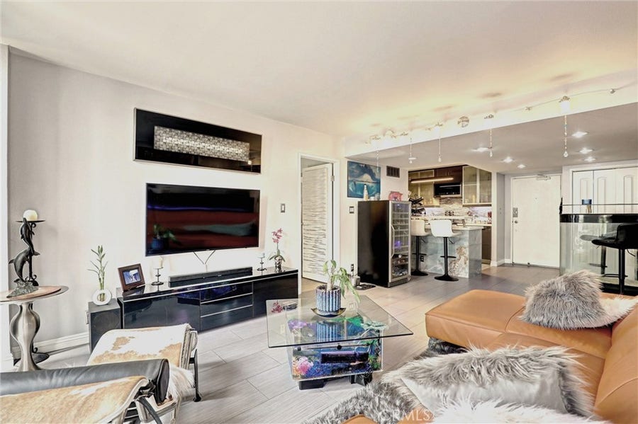 Property photo for 1750 E Ocean Boulevard, #101, Long Beach, CA
