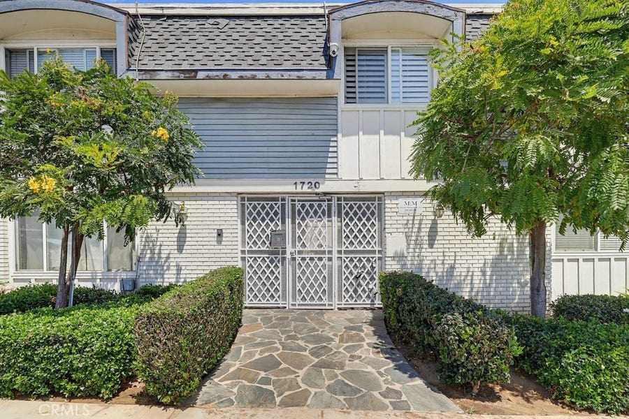 Property photo for 1720 Newport Avenue, #2, Long Beach, CA