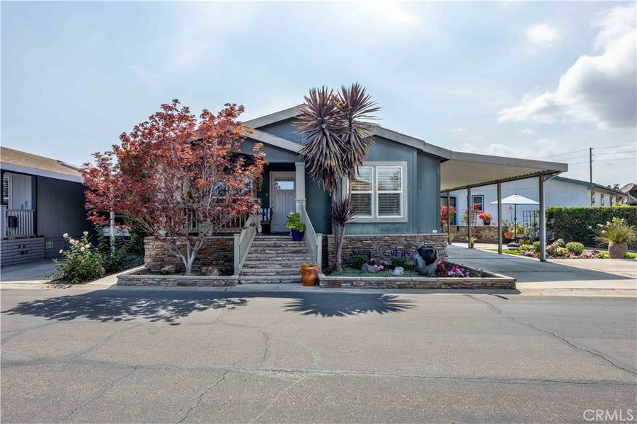 Property photo for 10681 Oak Street, #106, Los Alamitos, CA