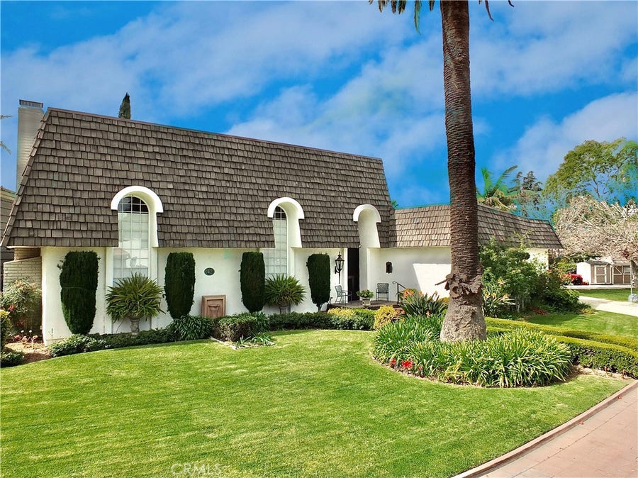 Property photo for 42 La Linda, Long Beach, CA