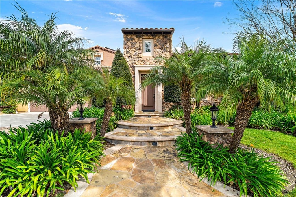 28 Drackert Lane, Ladera Ranch, CA 92694 28 Drackert Lane, Ladera Ranch, CA 92694