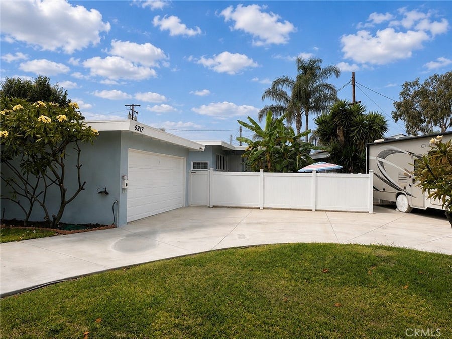 Property photo for 9917 Mina Avenue, Whittier, CA