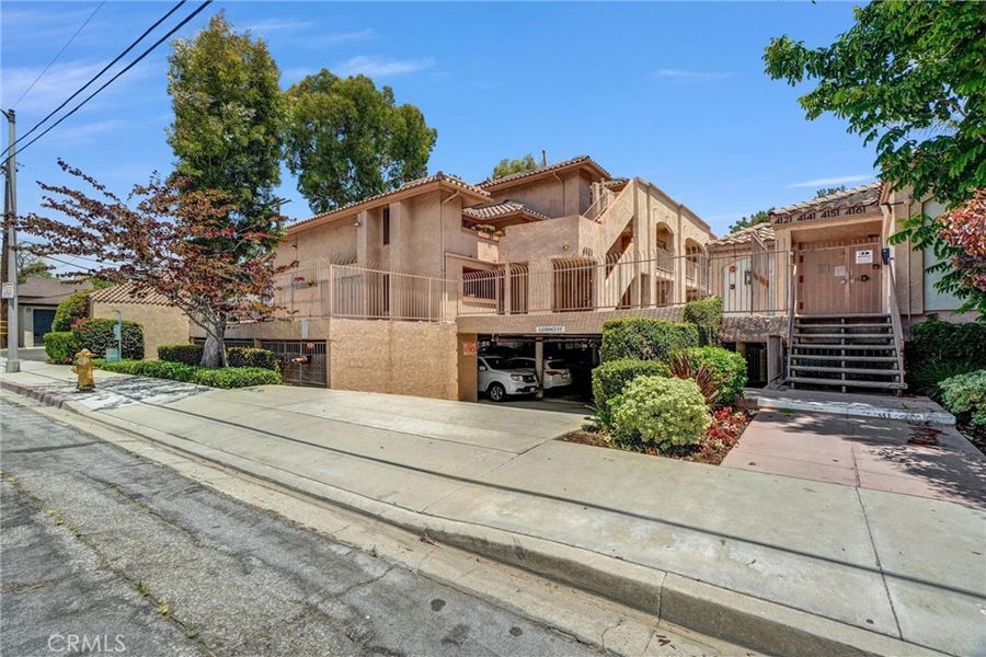 Property photo for 4121 HATHAWAY # 2, Long Beach, CA