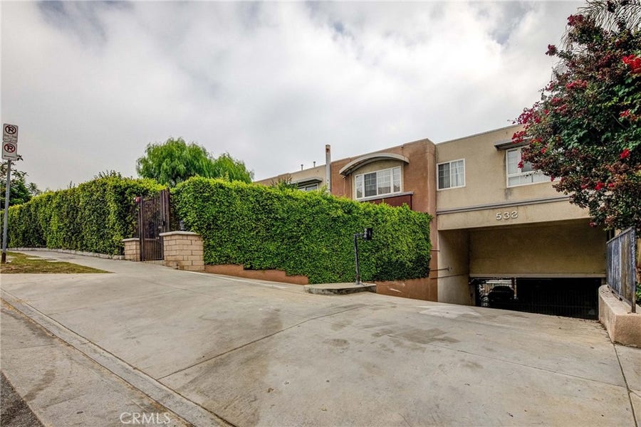 Property photo for 532 N Mariposa Avenue, #104, Los Angeles, CA