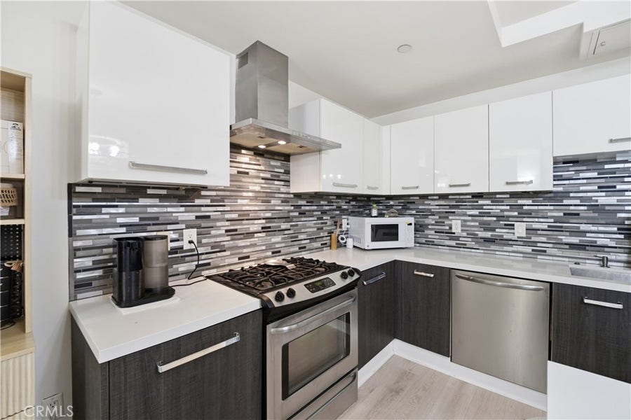 Property photo for 433 Pine Avenue, #201, Long Beach, CA