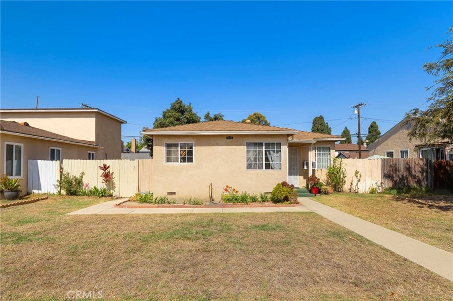 Property photo for 2725 Adriatic Avenue, Long Beach, CA