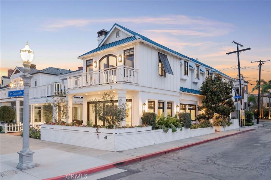 Property photo for 61 The Colonnade, Long Beach, CA