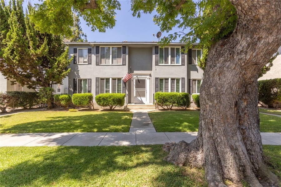 Property photo for 4411 Linden Avenue, Long Beach, CA
