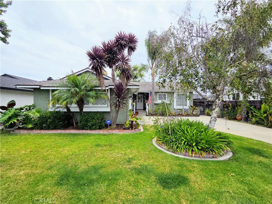 Property photo for 3111 Petaluma, Long Beach, CA