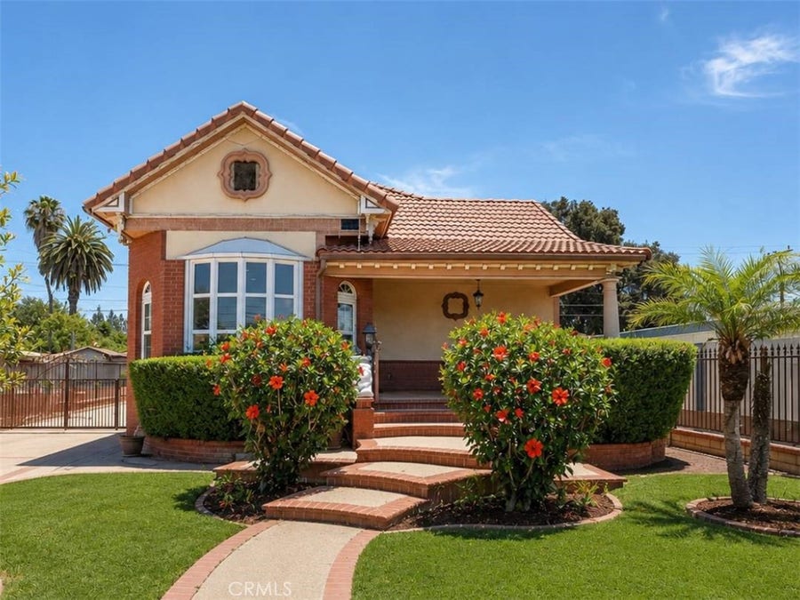 Property photo for 606 N Park, Pomona, CA