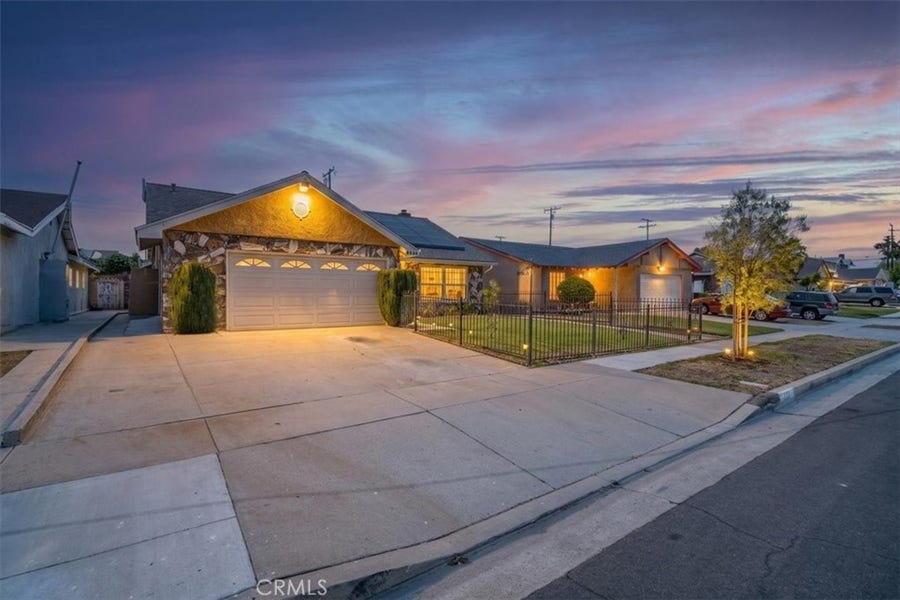Property photo for 237 E 140th E, Los Angeles, CA