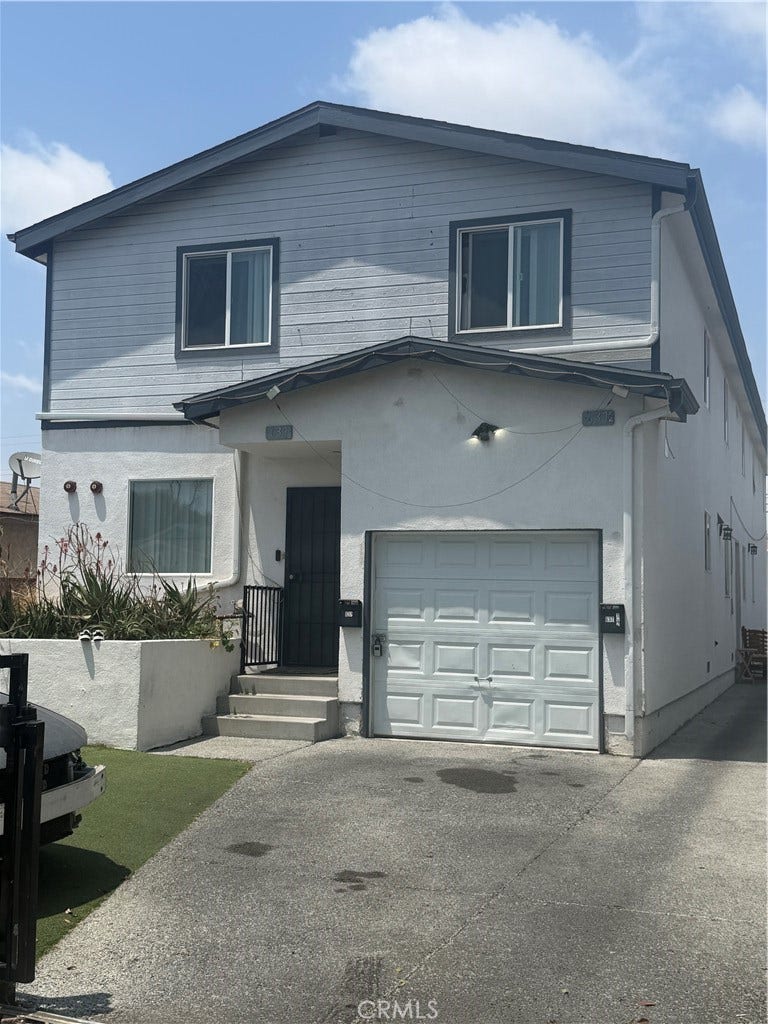 Property photo for 637 E 115th, Los Angeles, CA