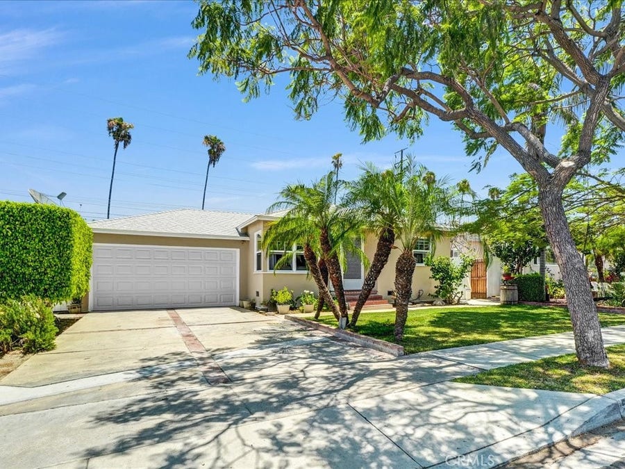 Property photo for 5072 Gardenia, Long Beach, CA