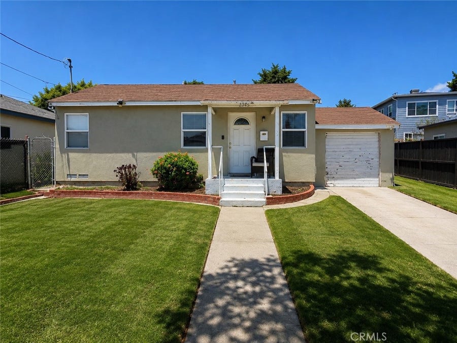 Property photo for 2345 W Cameron, Long Beach, CA