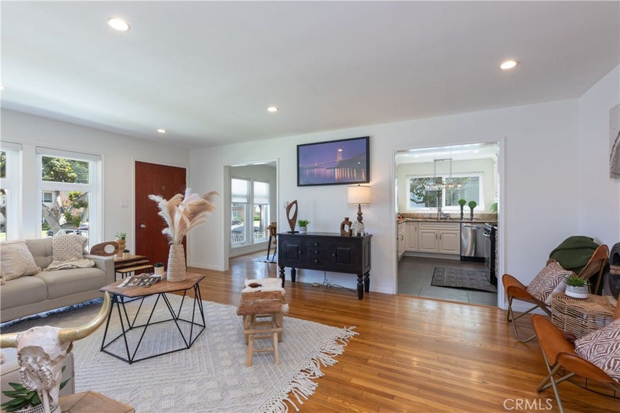 Property photo for 1014 E Carson St, #7, Long Beach, CA