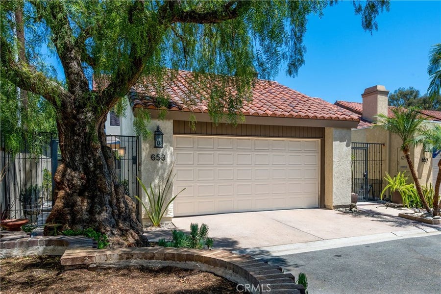 Property photo for 653 Park, Long Beach, CA