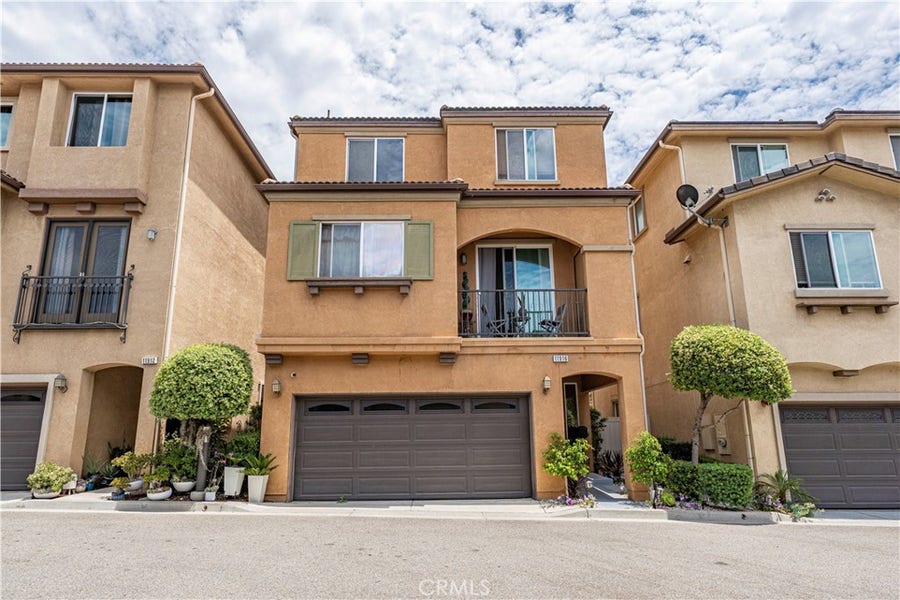 Property photo for 11916 Manzanilla Lane, Los Angeles, CA