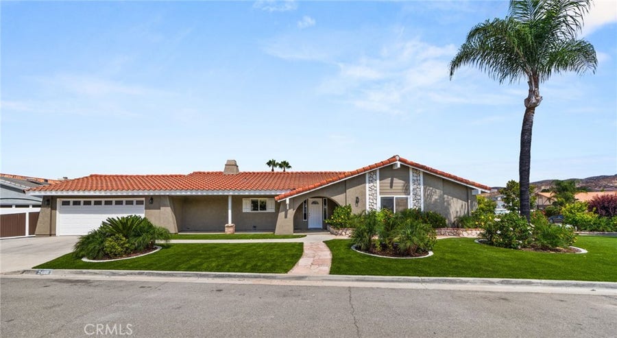 Property photo for 24180 Cruise Circle Drive, Canyon Lake, CA