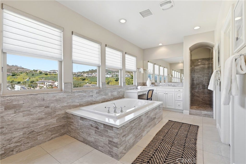31800 Paseo Tarazona, San Juan Capistrano, CA 92675 31800 Paseo Tarazona, San Juan Capistrano, CA 92675