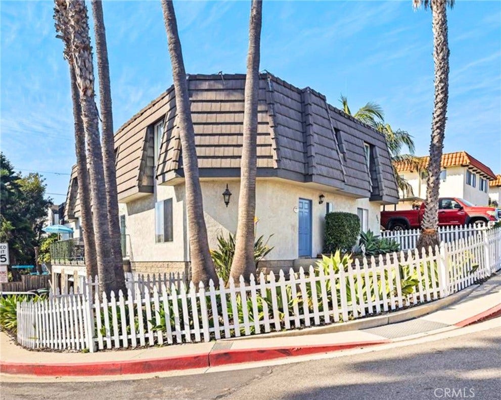 803 Calle Puente, San Clemente, CA 92672 803 Calle Puente, San Clemente, CA 92672