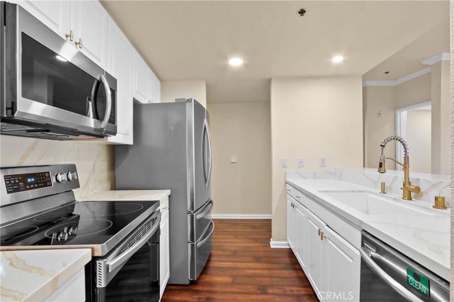 Property photo for 838 Pine Avenue, #307, Long Beach, CA