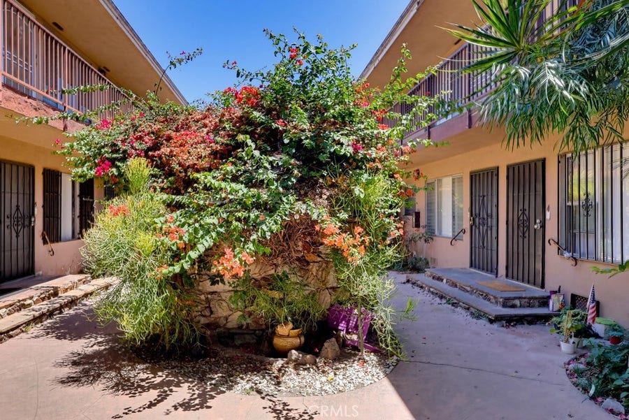Property photo for 640 Elm Ave., #5, Long Beach, CA