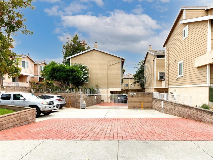 Property photo for 15220 S Normandie, #401, Gardena, CA