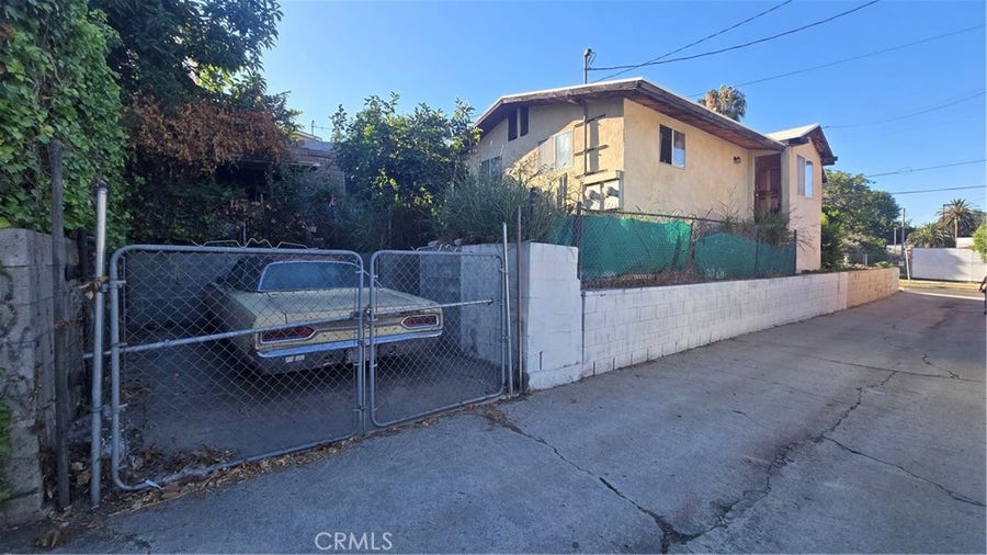 Property photo for 2118 Scott, Los Angeles, CA