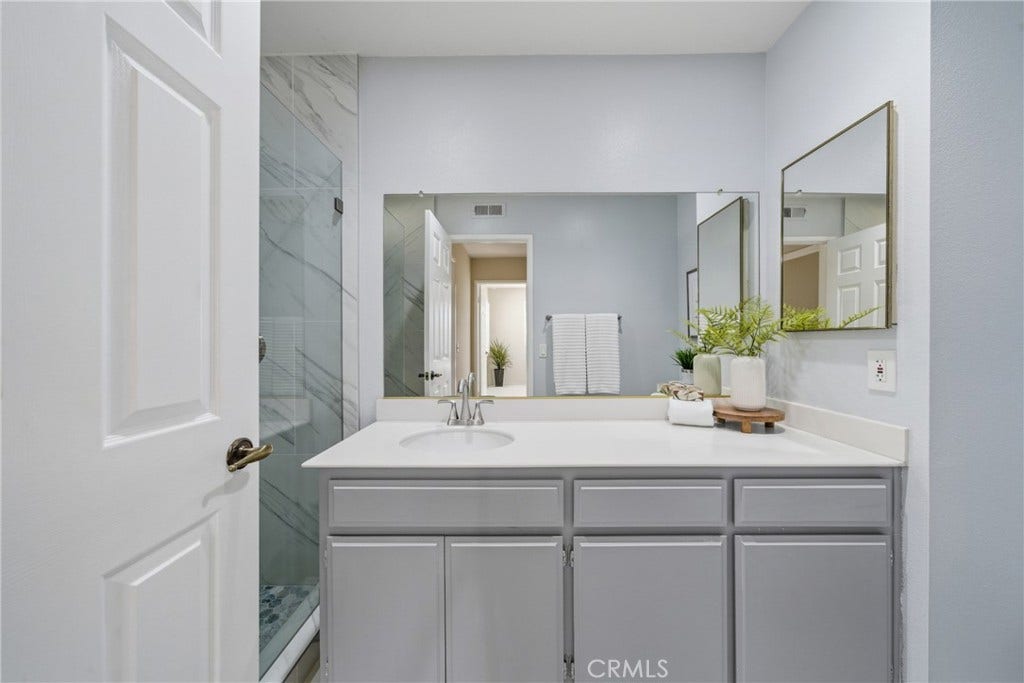 25856 Windsong, Lake Forest, CA 92630 25856 Windsong, Lake Forest, CA 92630