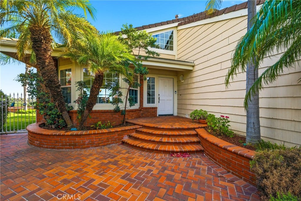 25856 Windsong, Lake Forest, CA 92630 25856 Windsong, Lake Forest, CA 92630