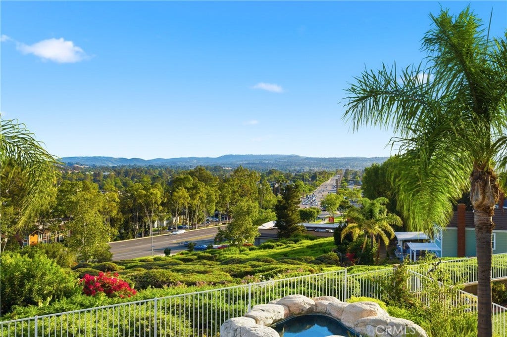 25856 Windsong, Lake Forest, CA 92630 25856 Windsong, Lake Forest, CA 92630