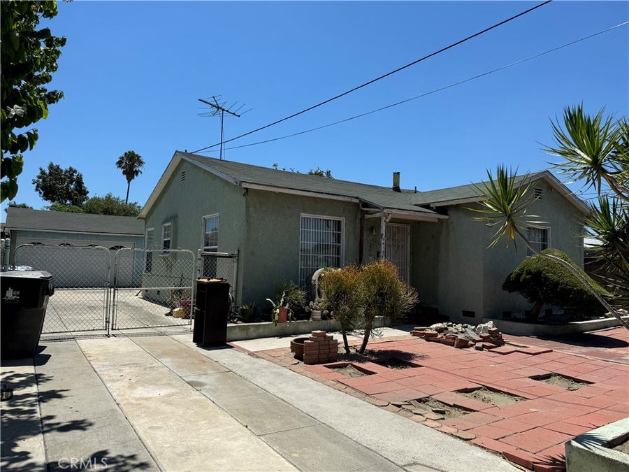 Property photo for 1418 W Burnett, Long Beach, CA
