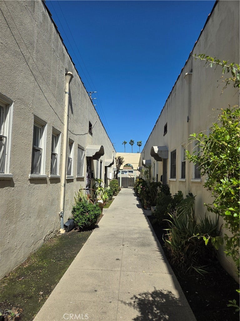 Property photo for 551 W 10th Street, #4, Long Beach, CA