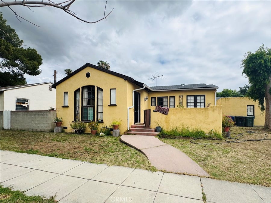 Property photo for 364 W Providencia Ave, Burbank, CA