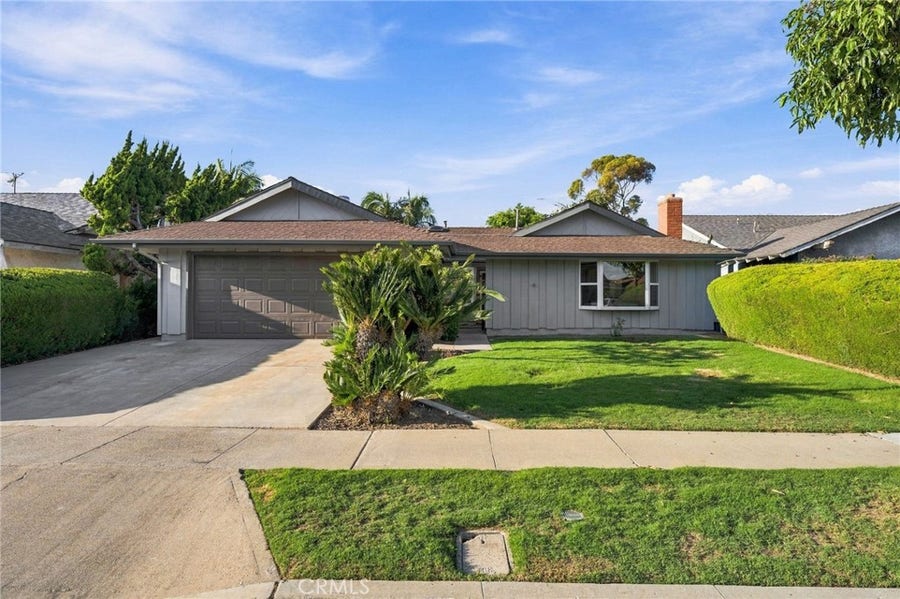 Property photo for 970 Cheyenne, Costa Mesa, CA