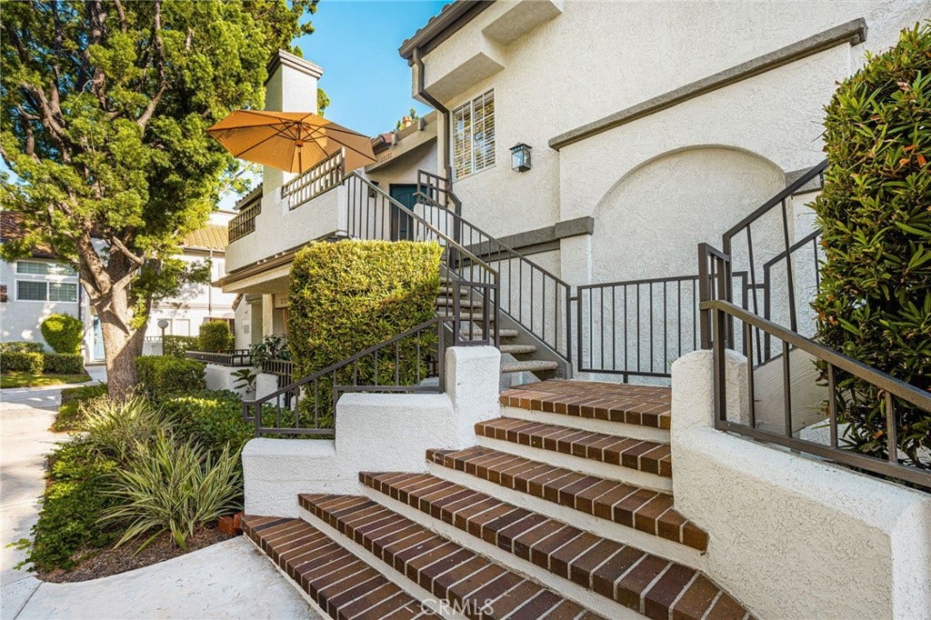 27272 Ryan Dr, Laguna Niguel, CA 92677 27272 Ryan Dr, Laguna Niguel, CA 92677