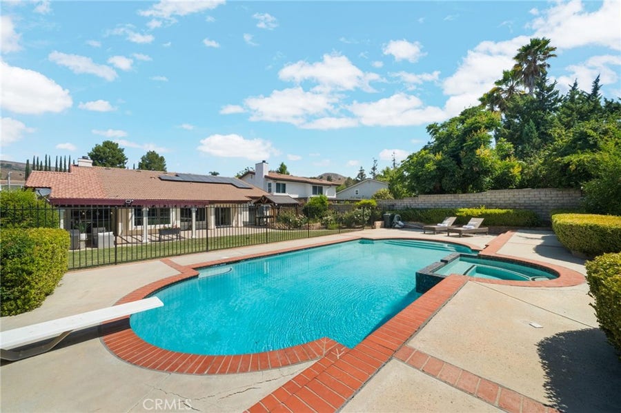 Property photo for 26920 Garret, Calabasas, CA