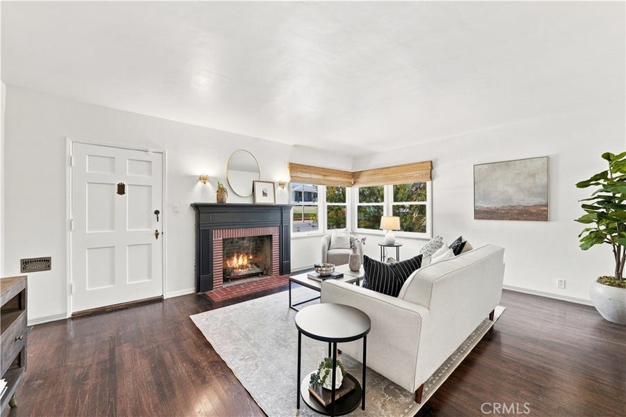 Property photo for 528 W Burnett, Long Beach, CA