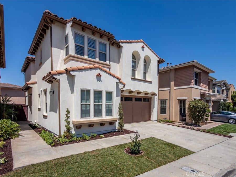 Property photo for 3301 Terrace Ridge, Long Beach, CA