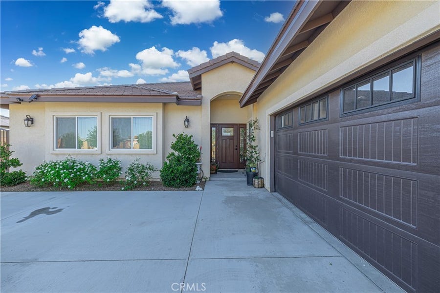 Property photo for 42620 25th W, Lancaster, CA