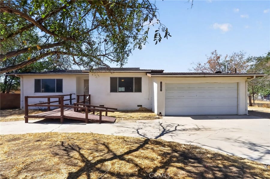 Property photo for 10142 E Avenue R14, Littlerock, CA
