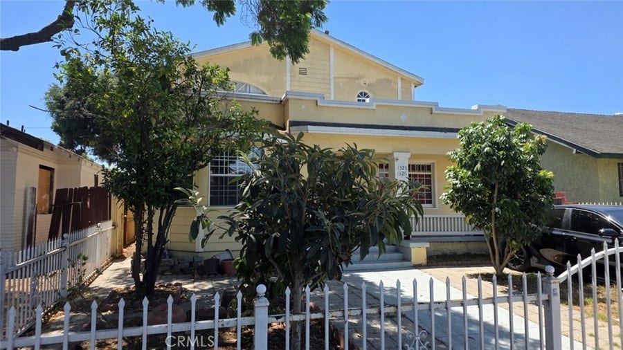 Property photo for 1326 E 9th Street, Long Beach, CA