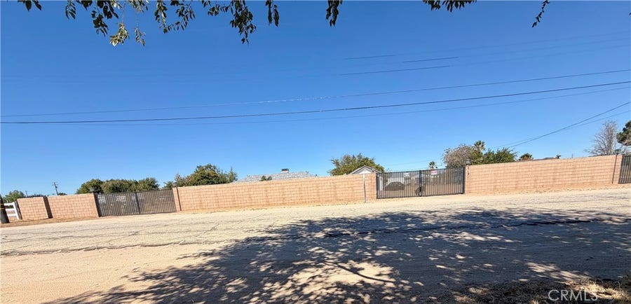 Property photo for 2131 W Avenue M12, Palmdale, CA