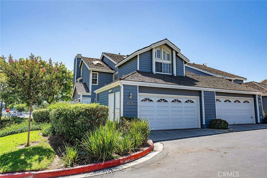 Property photo for 421 Burlington Court, #101, Long Beach, CA