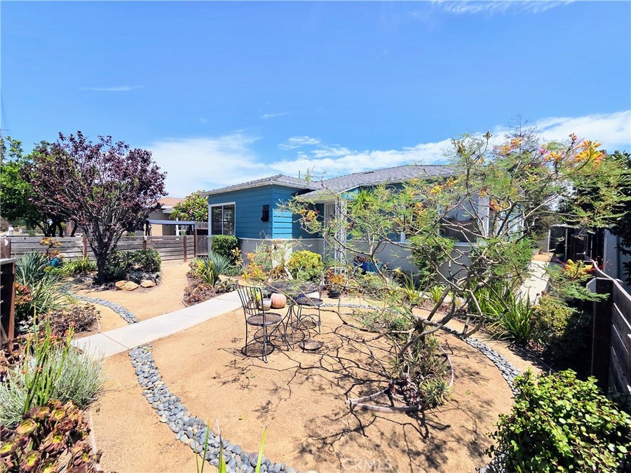 Property photo for 1926 Daisy Avenue, Long Beach, CA