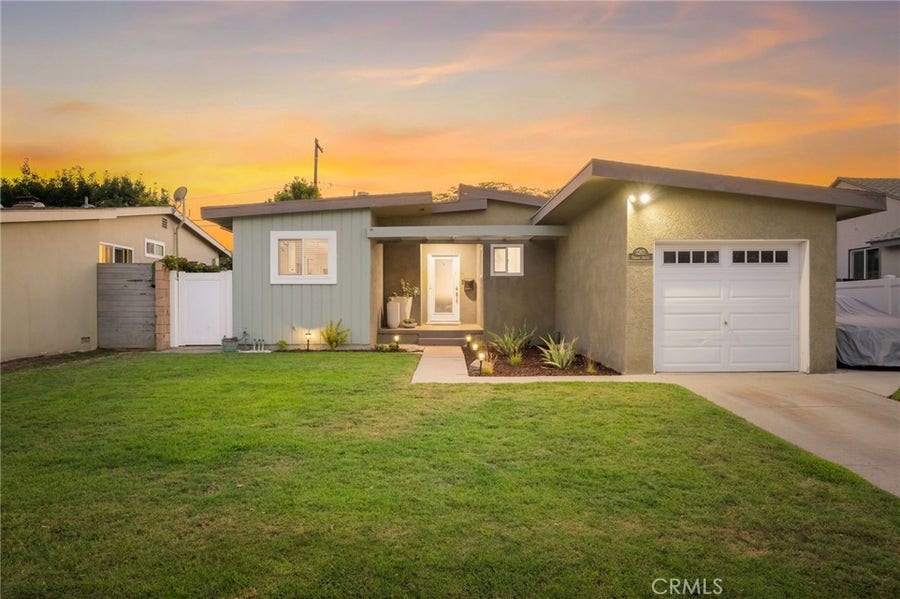 Property photo for 3265 Senasac, Long Beach, CA