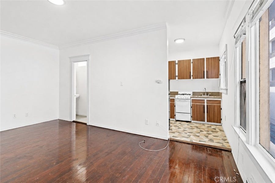 Property photo for 330 Cedar Avenue, #205, Long Beach, CA