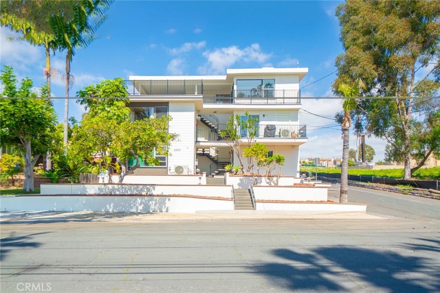 Property photo for 2699 E 20th, Signal Hill, CA