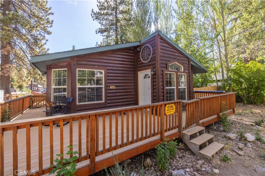 Property photo for 1106 Comanche, Fawnskin, CA